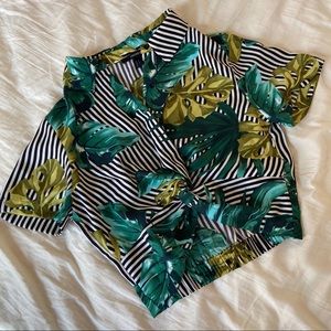 Bold plant print striped twist crop top